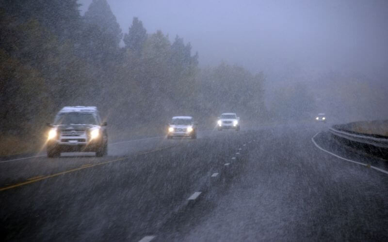 Sử dụng vè che mưa cho xe Audi có thật sự cần thiết?