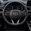 Bọc vô lăng xe Toyota chất liệu Da cừu vân Carbon cao cấp
