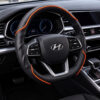 Bọc vô lăng xe Hyundai chất liệu Da cừu sợi Carbon cao cấp