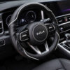 Bọc vô lăng xe KIA Da cừu thật vân Carbon cao cấp