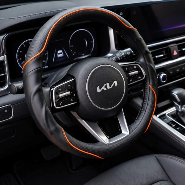 Bọc vô lăng xe KIA Da cừu thật vân Carbon cao cấp