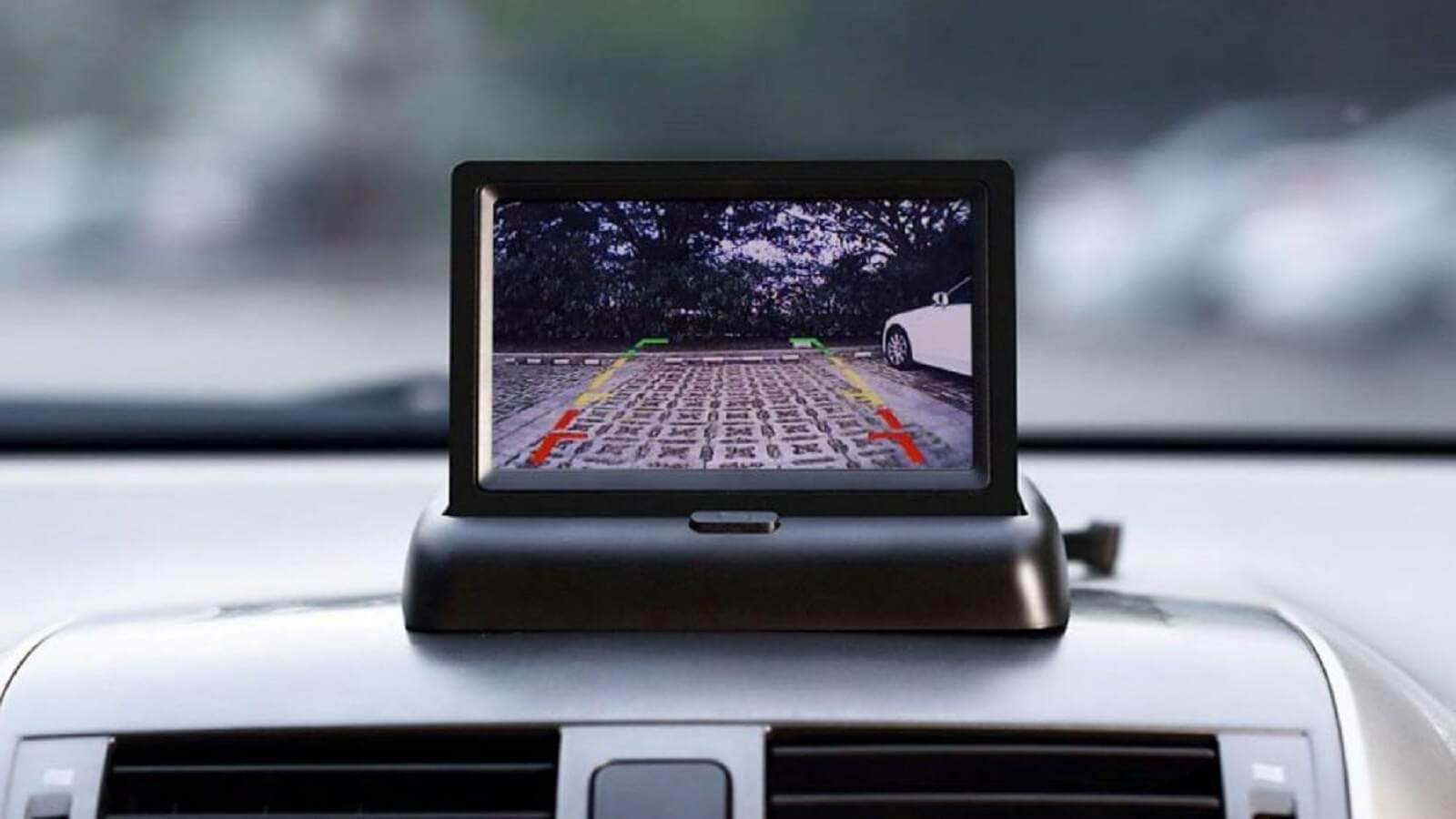 Camera lùi và cảm biến lùi ô tô