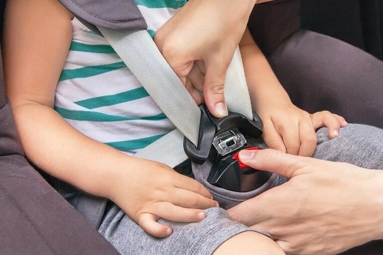 Các dấu hiệu cho thấy ghế ngồi ô tô cho bé không nên tiếp tục sử dụng 