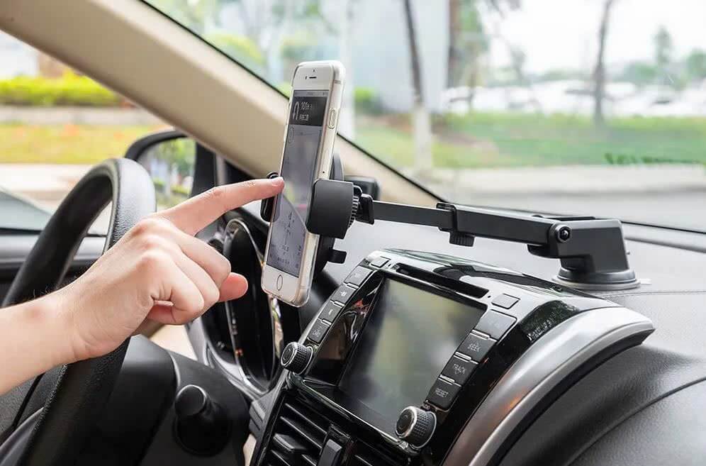 Giá đỡ điện thoại nam châm là gì? Kẹp cửa gió điều hoà là gì?