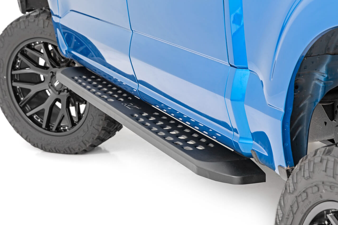 Bậc lên xuống xe ô tô dạng tấm (Running boards)