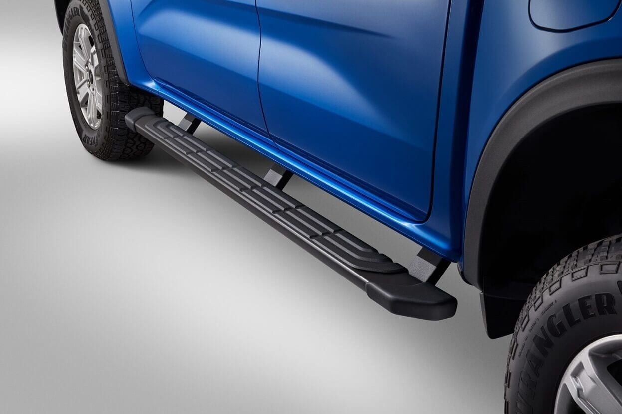 Bậc lên xuống xe Peugeot dạng có thể thu vào (Retractable Running Boards)