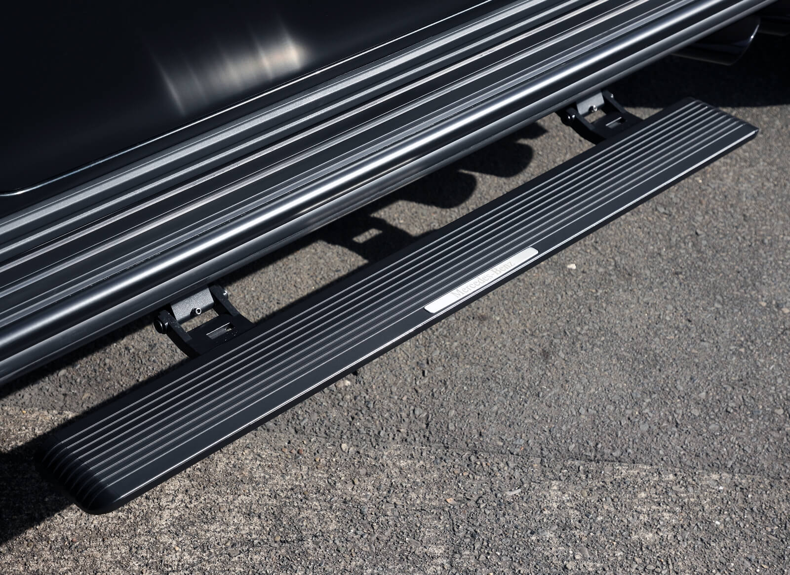 Bậc lên xuống điện tự động cho Honda Jazz