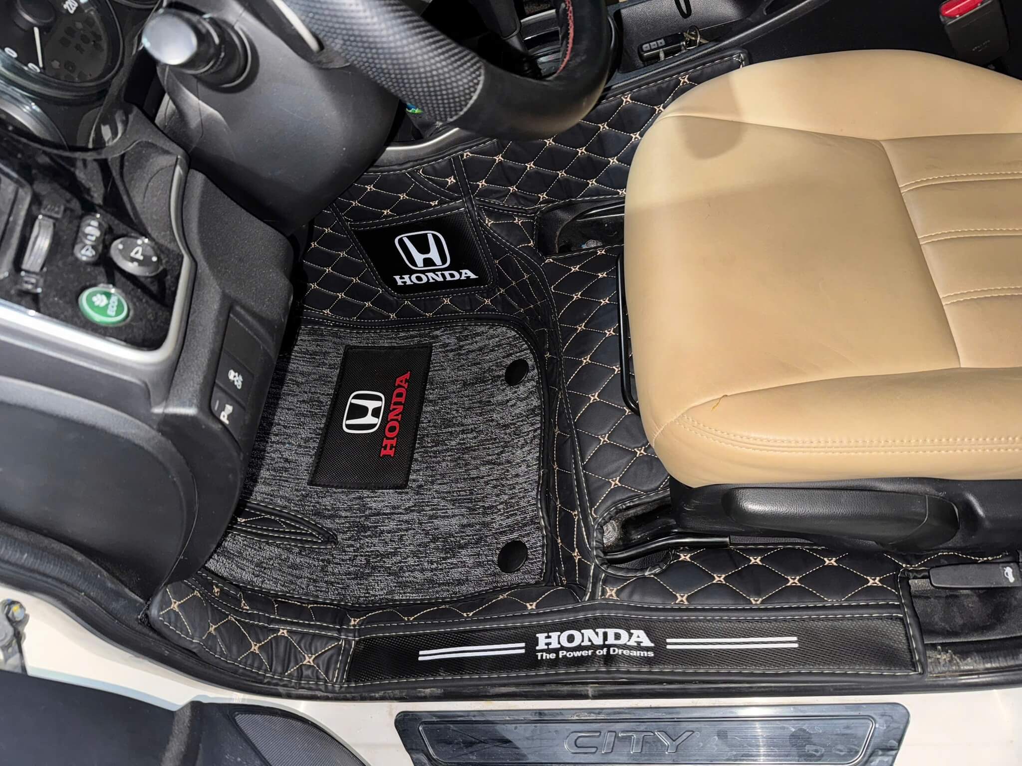 Thảm lót sàn ô tô Honda Brio chất liệu da 5D/6D/7D