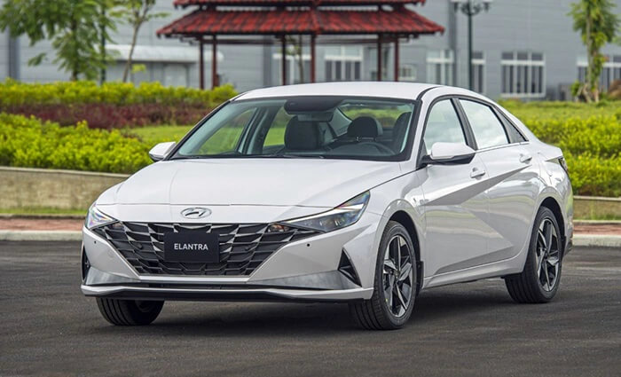 Bậc lên xuống xe ô tô giúp nâng tầm ngoại thất