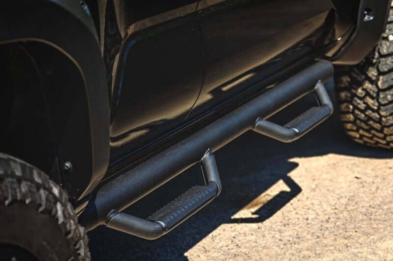 Bậc lên xuống ô tô Chevrolet Silverado ống tròn (Nerf bars)
