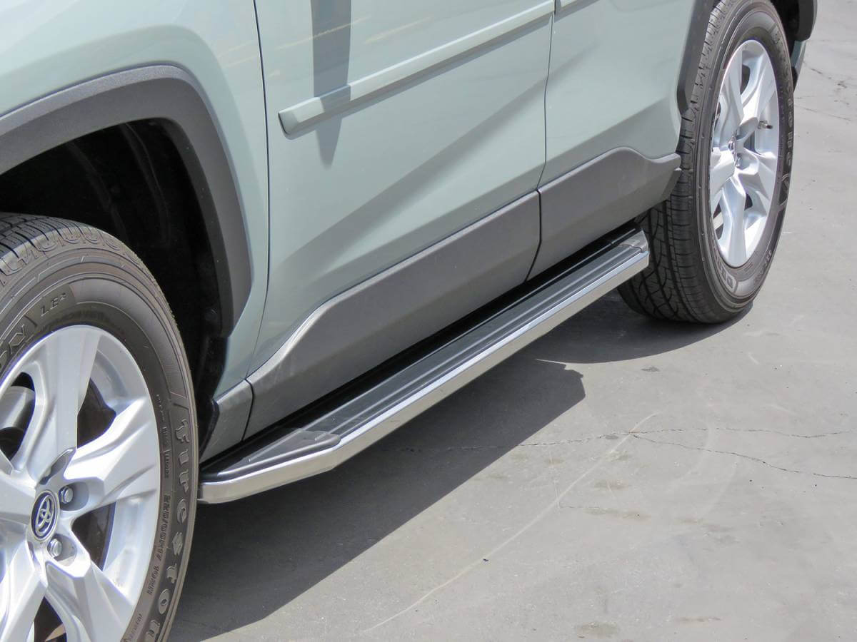 Bậc lên xuống xe Toyota Wigo chất liệu thép không gỉ