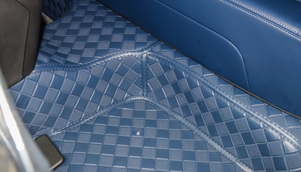 Xu hướng trang bị thảm lót sàn cho ô tô của nhiều chủ xe hiện nay