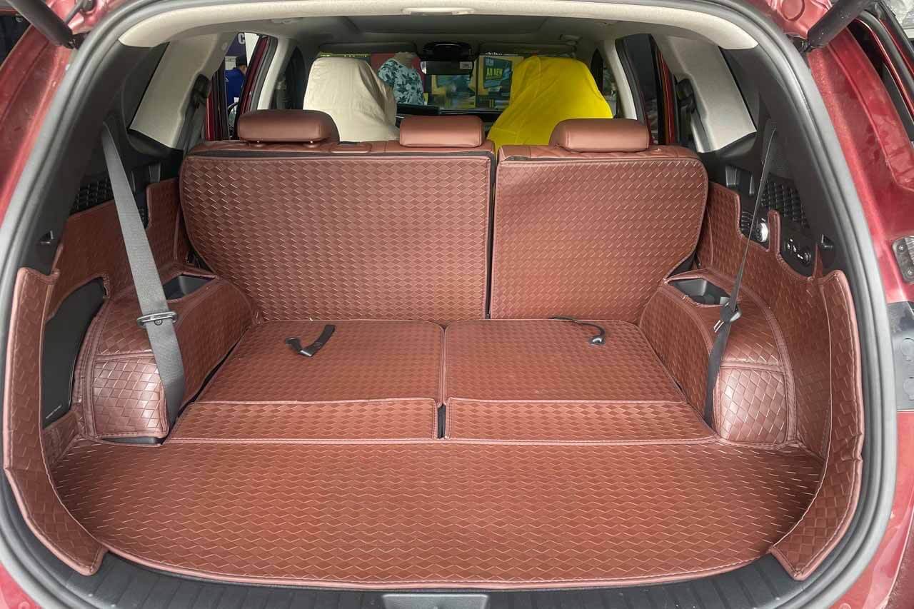 Nên trang bị thêm lót cốp để giữ khoang hành lý luôn sạch đẹp