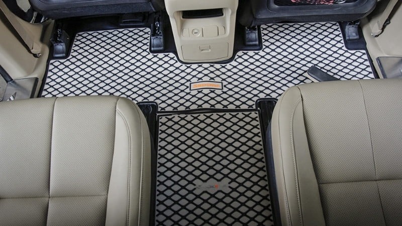 Thảm lót sàn ô tô cao su bền chắc