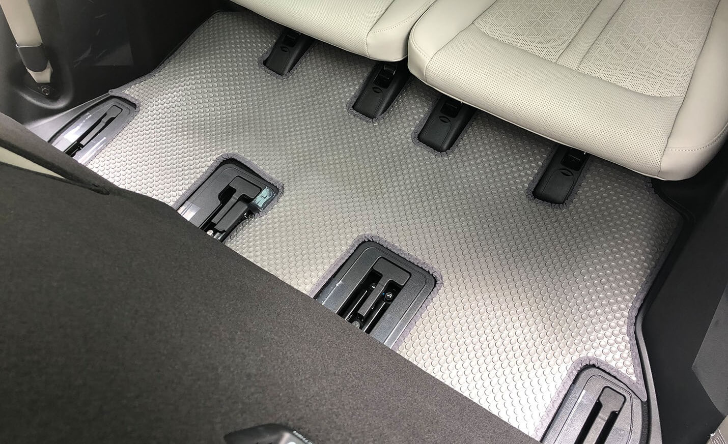 Thảm lót sàn ô tô Honda BR-V chất liệu PVC tiện dụng