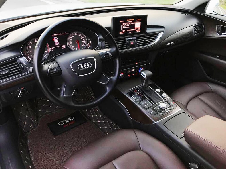 Thảm lót sàn xe ô tô thiết kế chuẩn form ôm khít mặt sàn