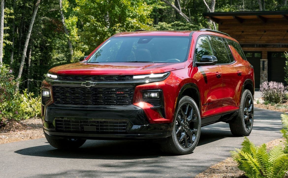 Sử dụng thảm lót sàn cho xe Chevrolet Traverse để nội thất xe luôn sạch đẹp 