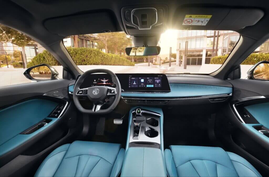 Lựa chọn thảm lót sàn chuẩn form cho xe ô tô để đảm bảo an toàn