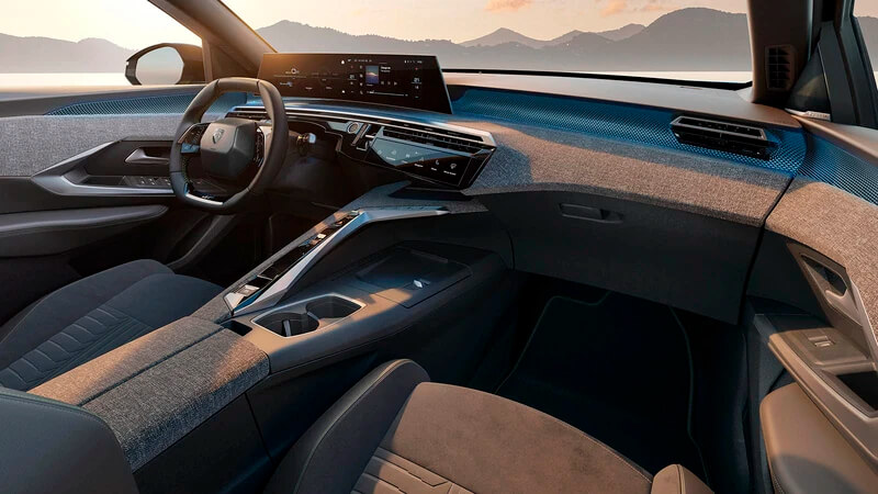 Sử dụng thảm lót sàn giúp giữ cho khoang nội thất luôn sạch sẽ