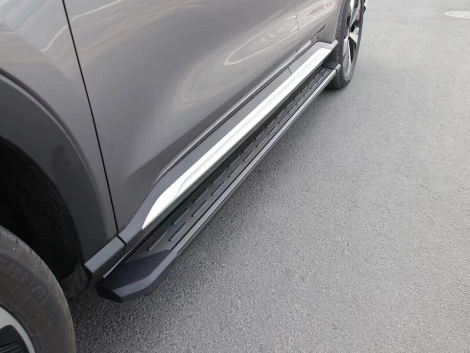 Bậc lên xuống xe BMW X6 nhôm kết hợp cao su chống trượt