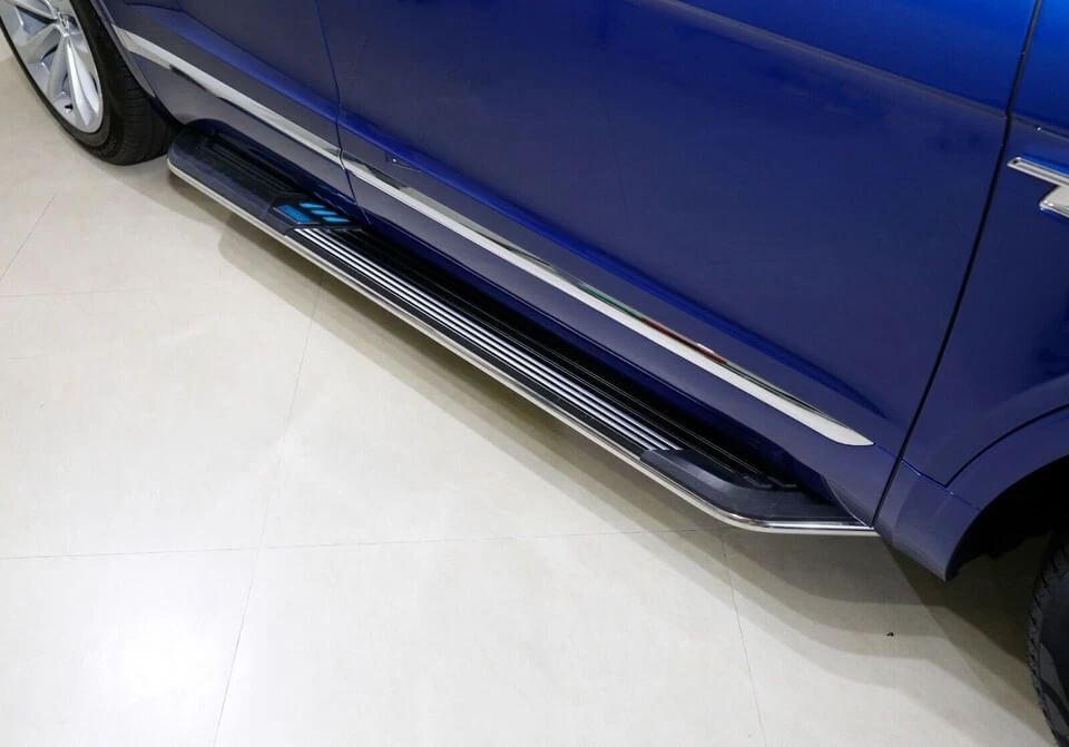 Bậc lên xuống Mazda CX-5 dạng tấm phẳng (Running Boards)