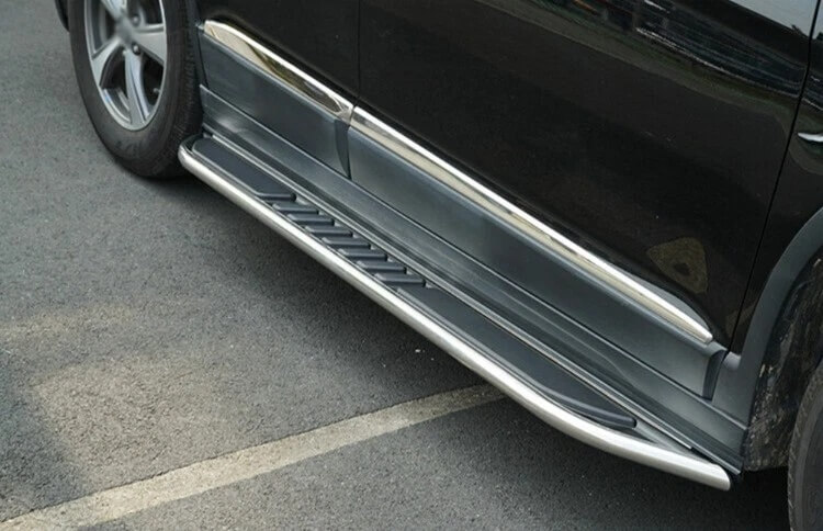 Bậc lên xuống xe BMW X5 thép sơn tĩnh điện