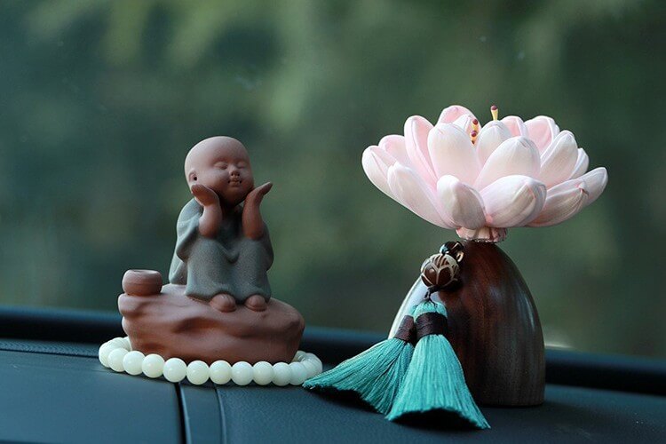 Tượng linh vật phong thủy để xe ô tô nên chọn linh vật nào?