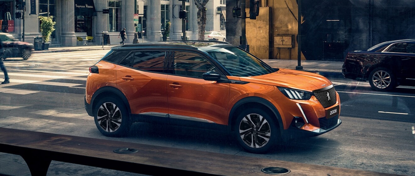 Bề mặt bậc lên xuống rộng tăng độ bám khi sử dụng