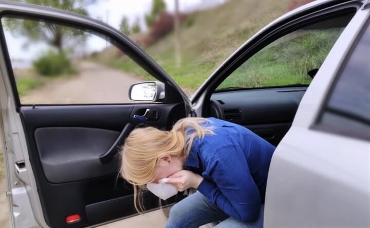 Mùi nôn cần xử lý sớm để tránh ám mùi và mất vệ sinh xe.
