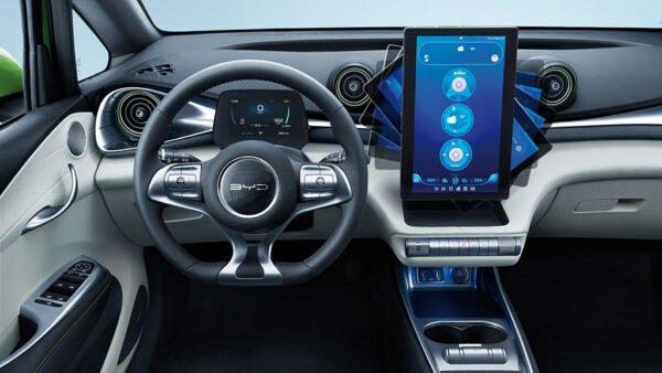 Bọc vô lăng BYD có thực sự cần thiết khi xe đã sở hữu nội thất hiện đại?